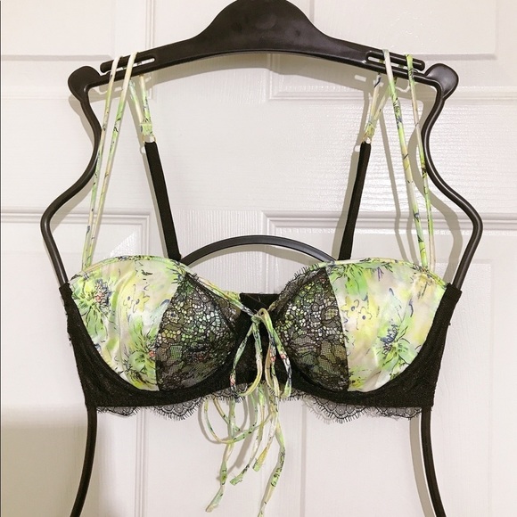 💖 Victoria Secret Very Sexy Unlined Balconet - Picture 1 of 6